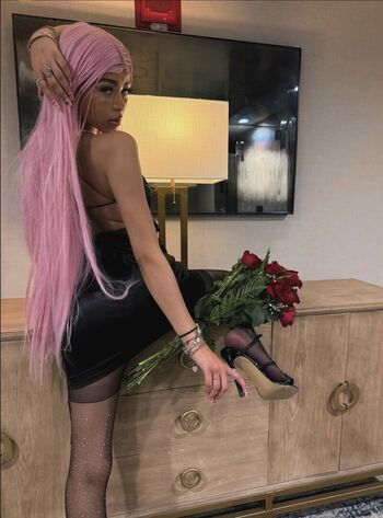 🔥 Lyjune leaked private photo uncensored full