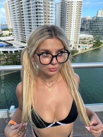 🔥 Abigail lutz leaked private photo uncensored full