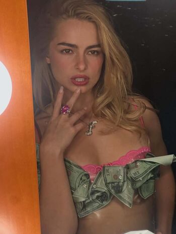 🔥 Addison rae  page leaked private photo uncensored full