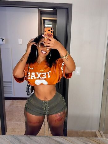 🔥 Aishaaamarie leaked private photo uncensored full