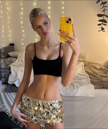 🔥 Anialivo leaked private photo uncensored full