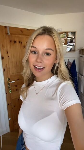 🔥 Annaaaurelia leaked private photo uncensored full