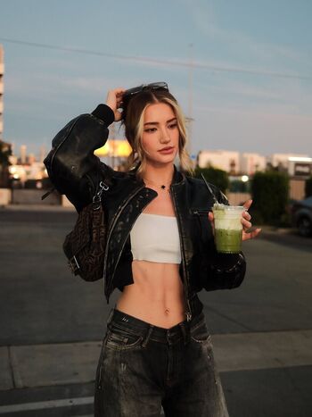 🔥 Astabush leaked private photo uncensored full