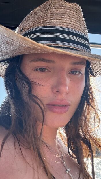 🔥 Bella thorne leaked private photo uncensored full