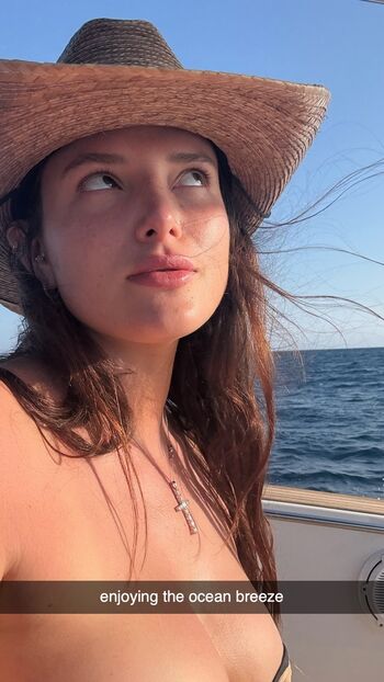 🔥 Bella thorne leaked private photo uncensored full