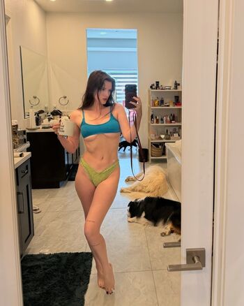 🔥 Bella thorne leaked private photo uncensored full