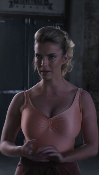 🔥 Betty gilpin leaked private photo uncensored full