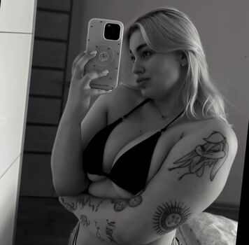 🔥 Bobbie moore  page leaked private photo uncensored full