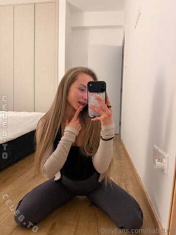 🔥 By isabelyvonne  page leaked private photo uncensored full