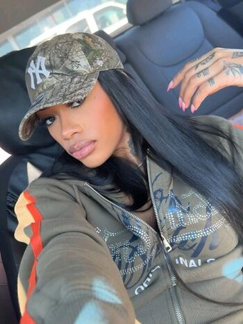 🔥 Carenavonchae page leaked private photo uncensored full