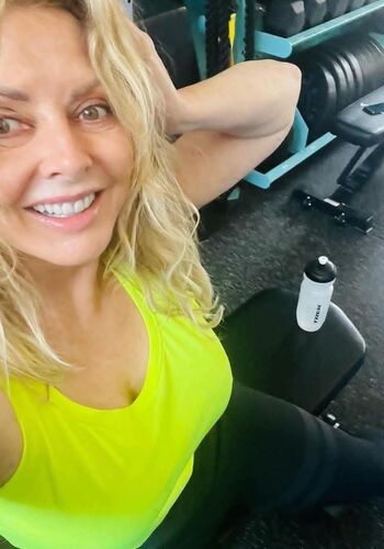 🔥 Carol vorderman leaked private photo uncensored full