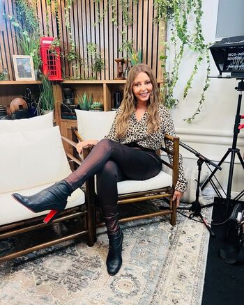 🔥 Carol vorderman leaked private photo uncensored full