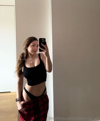 🔥 Charming girl  page leaked private photo uncensored full