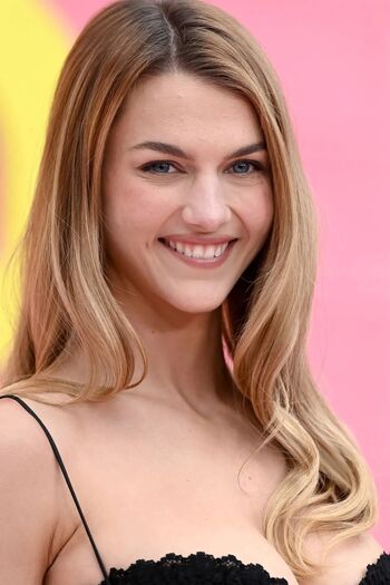 🔥 Chloe east page leaked private photo uncensored full