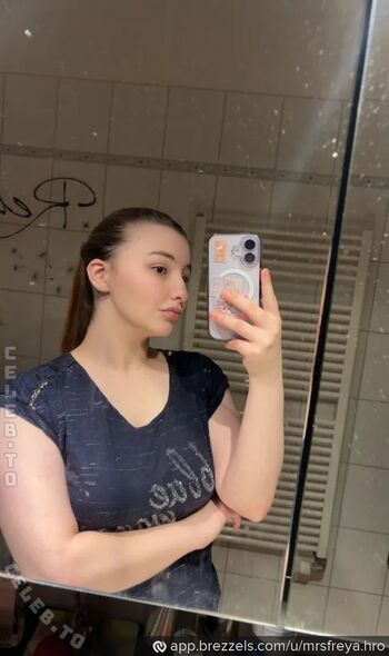 🔥 Crazyfreya leaked private photo uncensored full