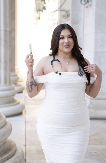 🔥 Curvy goddesses page leaked private photo uncensored full