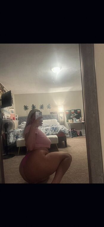 🔥 Curvy goddesses leaked private photo uncensored full