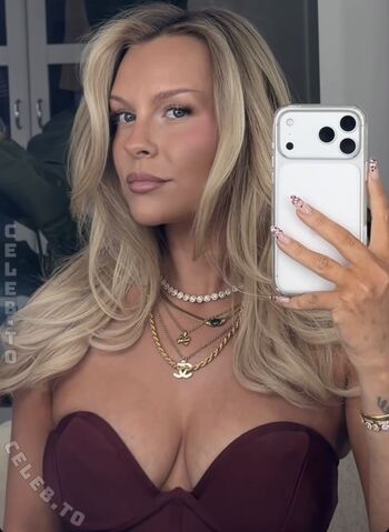🔥 Dagi bee  page leaked private photo uncensored full