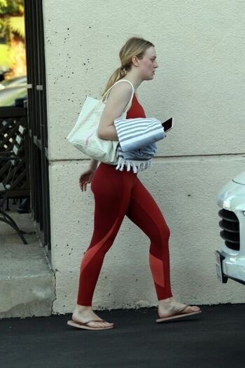 🔥 Dakota fanning page leaked private photo uncensored full