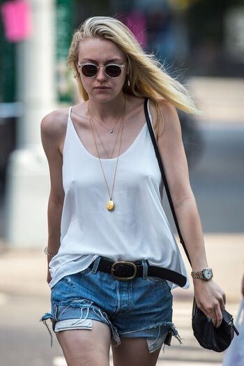 🔥 Dakota fanning page leaked private photo uncensored full