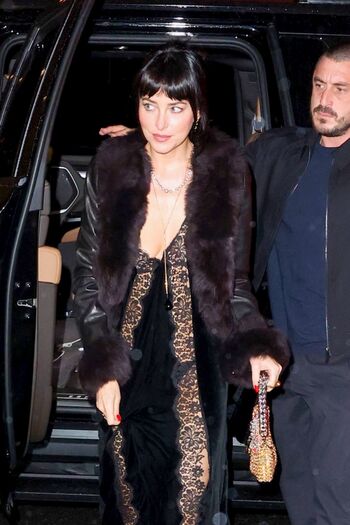 🔥 Dakota johnson leaked private photo uncensored full