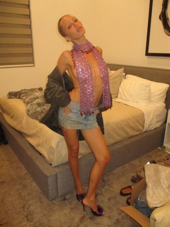 🔥 Delilah belle hamlin page leaked private photo uncensored full