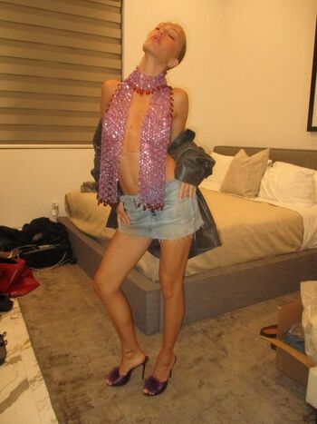 🔥 Delilah belle hamlin leaked private photo uncensored full