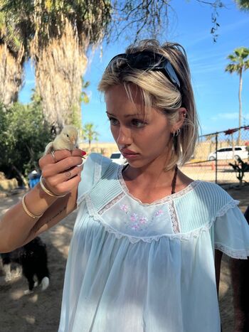 🔥 Delilah belle hamlin leaked private photo uncensored full