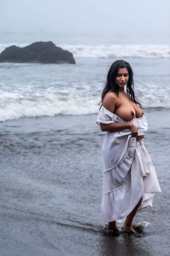 🔥 Devi the model page leaked private photo uncensored full