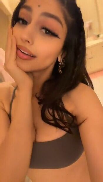 🔥 Divaflawless leaked private photo uncensored full