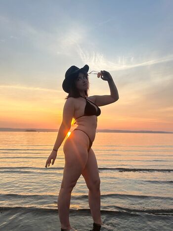 🔥 Eeveecosplays leaked private photo uncensored full