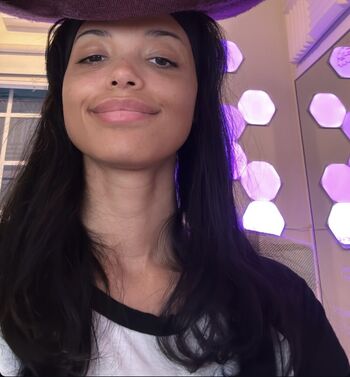 🔥 Ella balinska page leaked private photo uncensored full