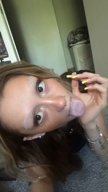 🔥 Ellesasmrr leaked private photo uncensored full