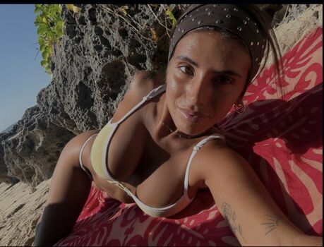 🔥 Emiiby  page leaked private photo uncensored full