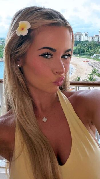 🔥 Emily elizabeth  page leaked private photo uncensored full