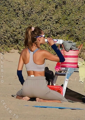 🔥 Emily ratajkowski leaked private photo uncensored full