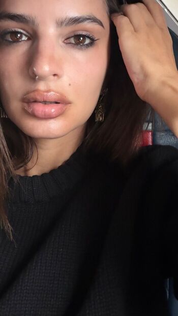 🔥 Emily ratajkowski leaked private photo uncensored full