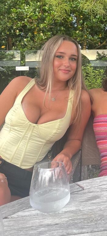 🔥 Emily yyoung leaked private photo uncensored full