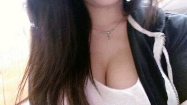 🔥 Emiru  page leaked private photo uncensored full