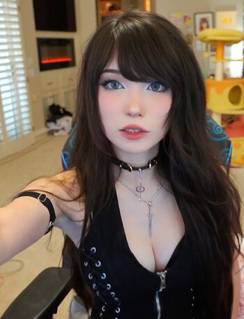 🔥 Emiru  page leaked private photo uncensored full