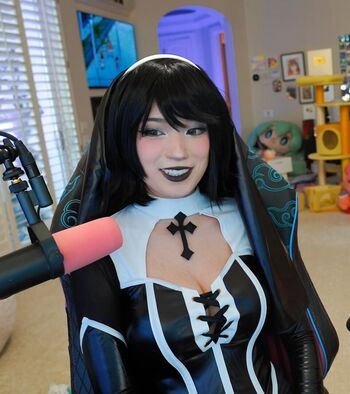 🔥 Emiru  page leaked private photo uncensored full