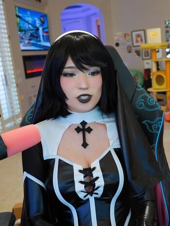 🔥 Emiru  page leaked private photo uncensored full