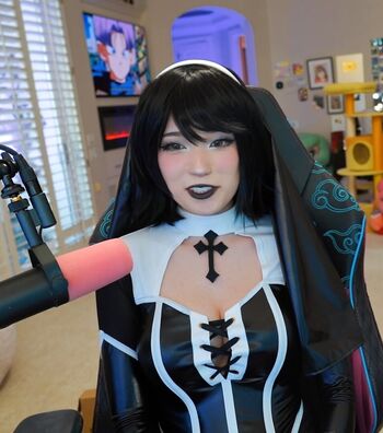 🔥 Emiru  page leaked private photo uncensored full
