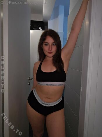 🔥 Evelynxka page leaked private photo uncensored full