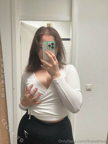 🔥 Evelynxka leaked private photo uncensored full