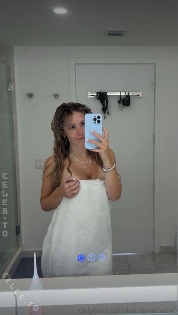 🔥 Felicity smoak leaked private photo uncensored full