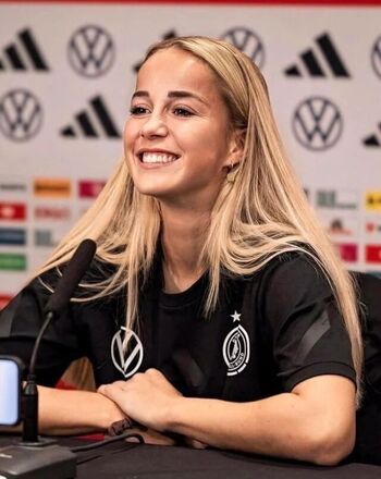 🔥 Female football page leaked private photo uncensored full