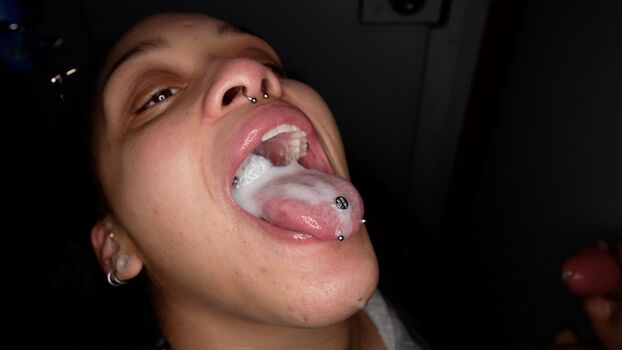 🔥 Gloryhole swallow leaked private photo uncensored full