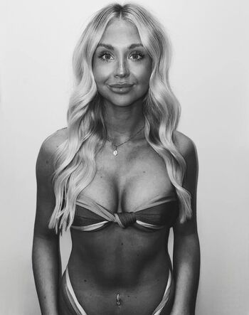 🔥 Graceannglisson leaked private photo uncensored full