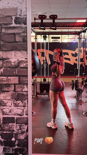 🔥 Gym booty bubble butts leaked private photo uncensored full